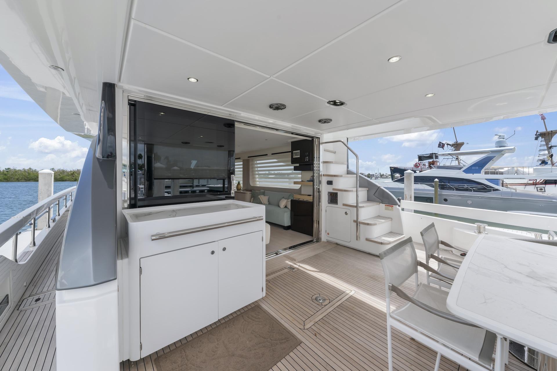 78' 2020 Azimut Fly 78