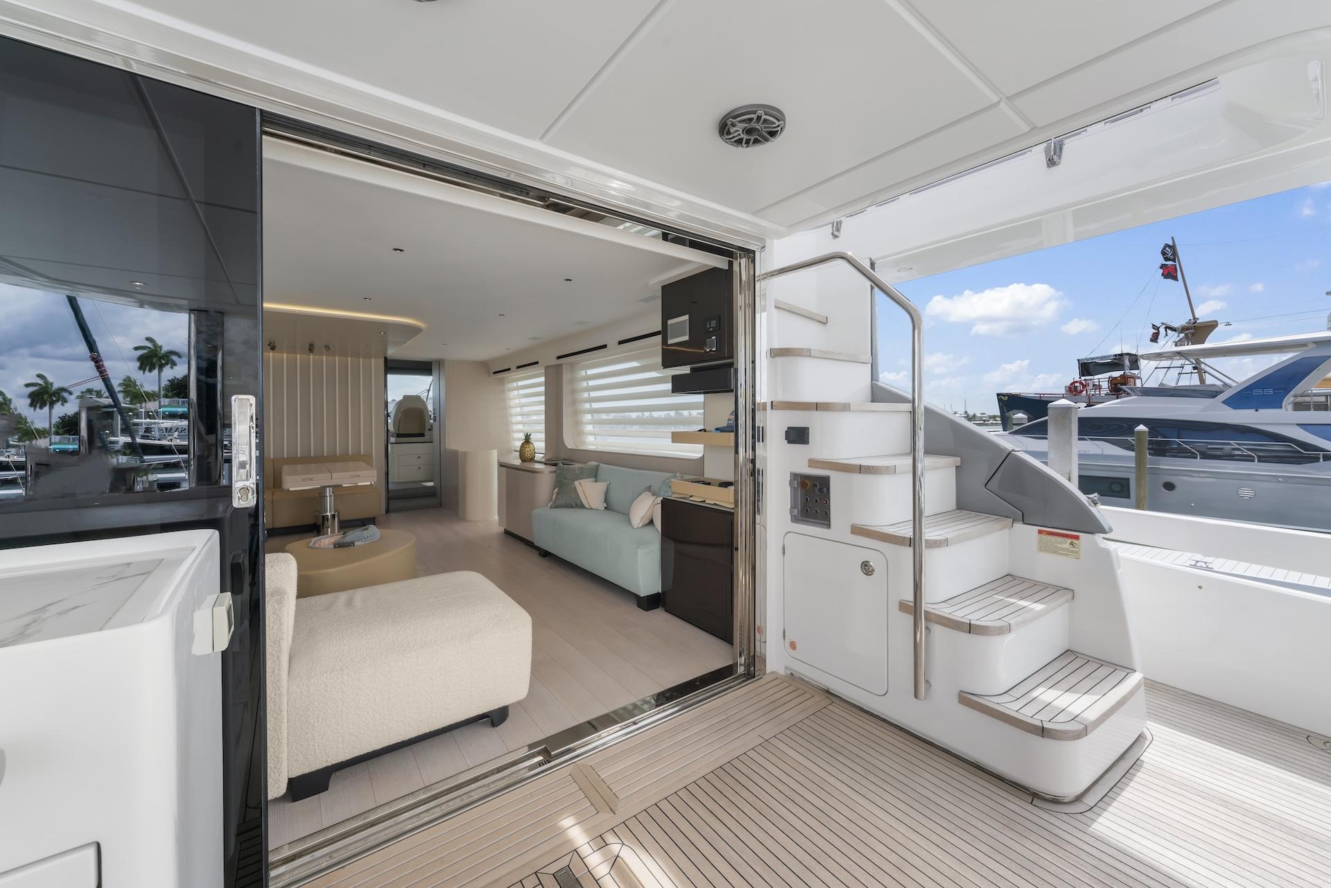 78' 2020 Azimut Fly 78