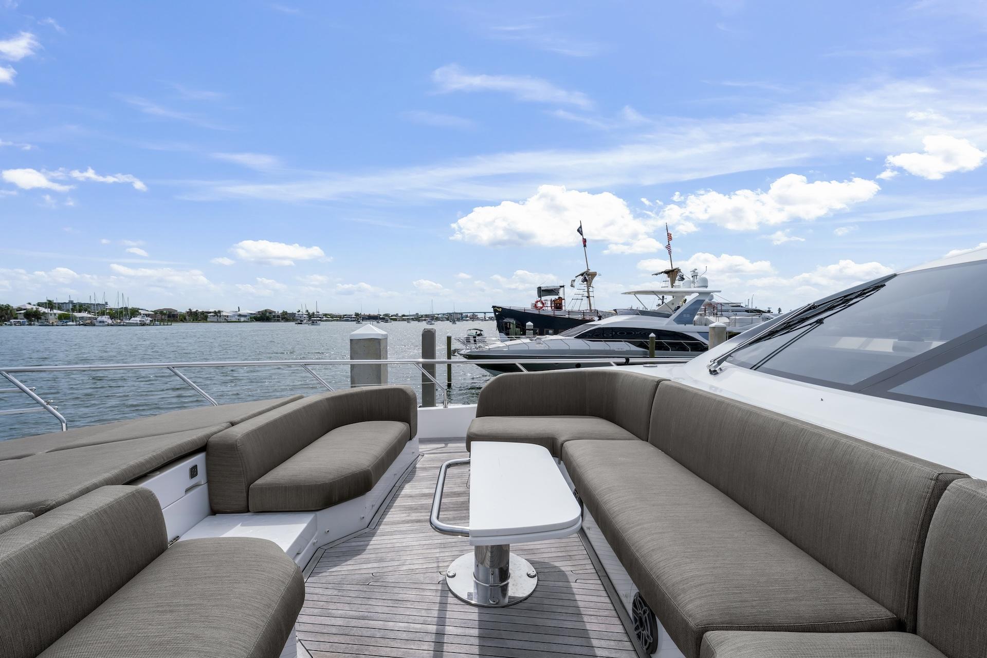78' 2020 Azimut Fly 78