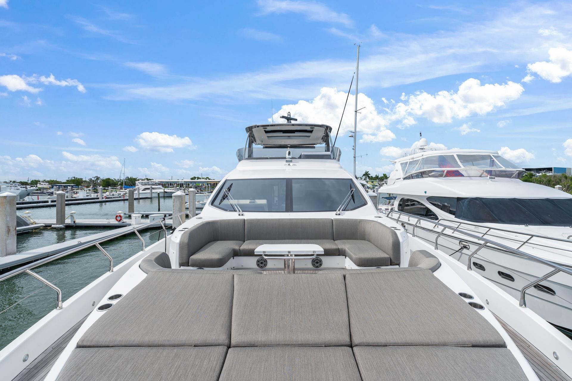 78' 2020 Azimut Fly 78