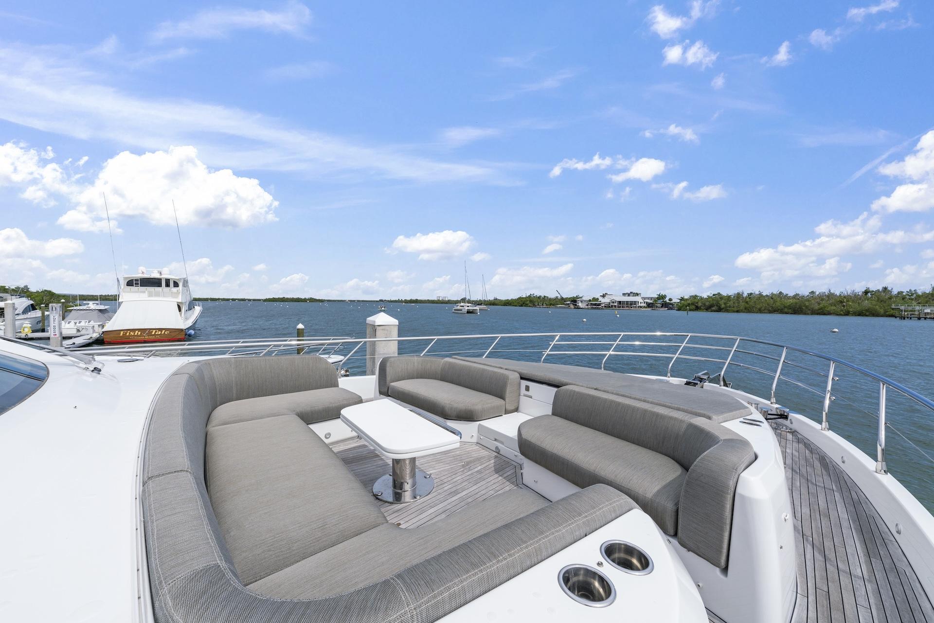 78' 2020 Azimut Fly 78