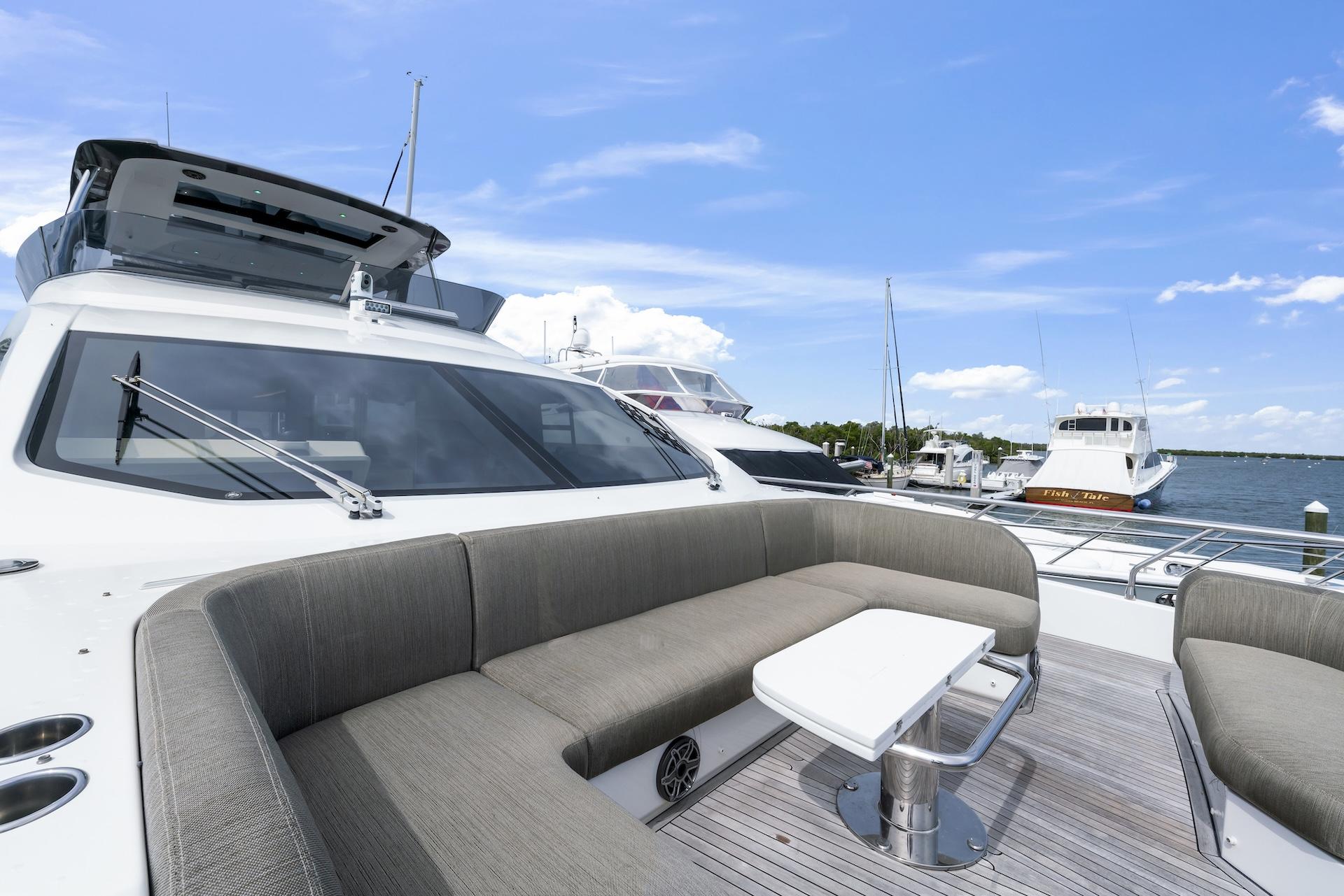 78' 2020 Azimut Fly 78