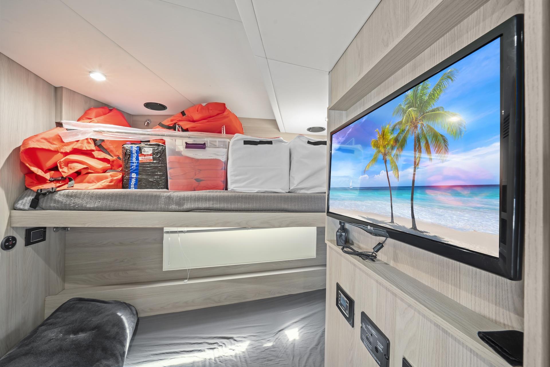 78' 2020 Azimut Fly 78