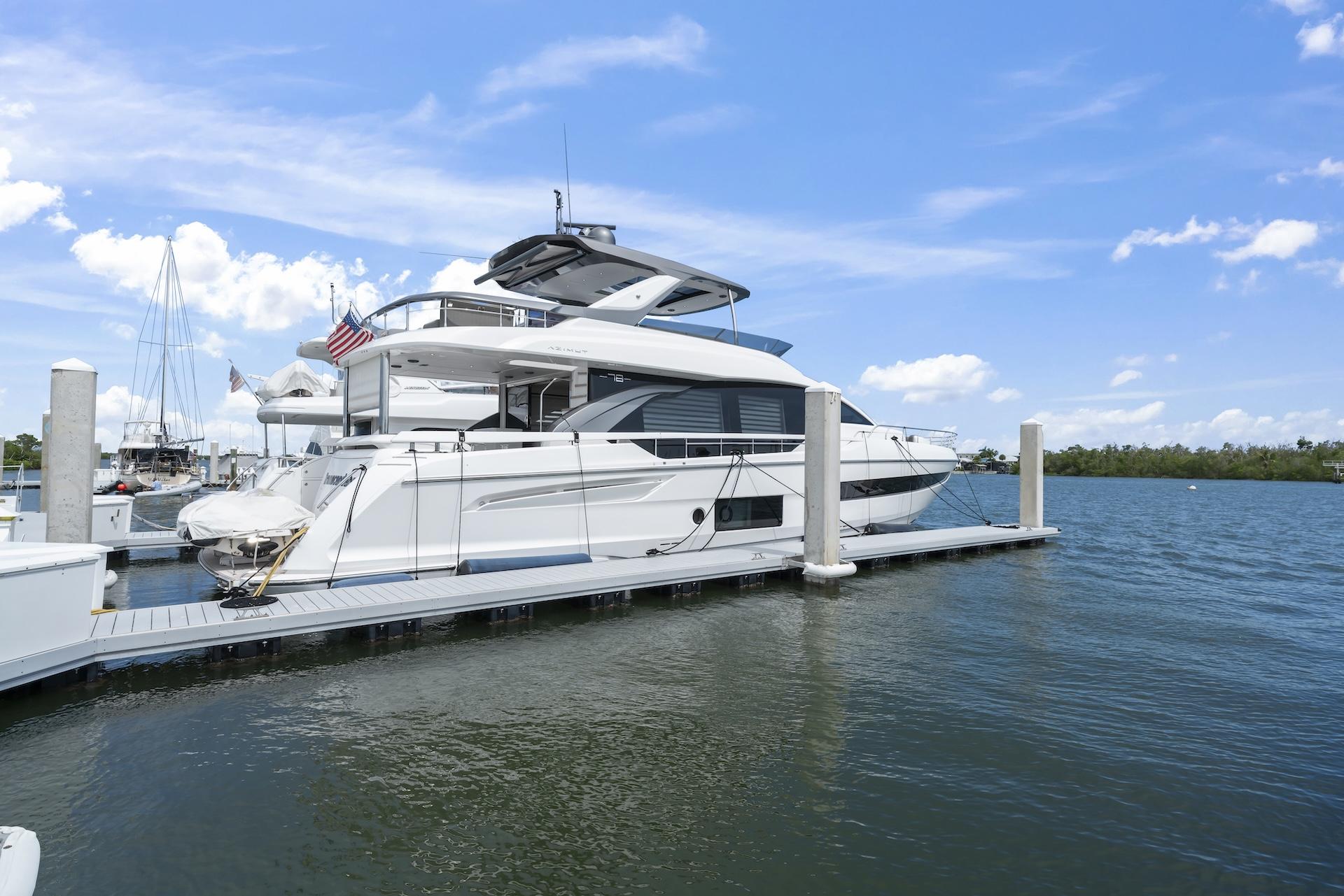 78' 2020 Azimut Fly 78