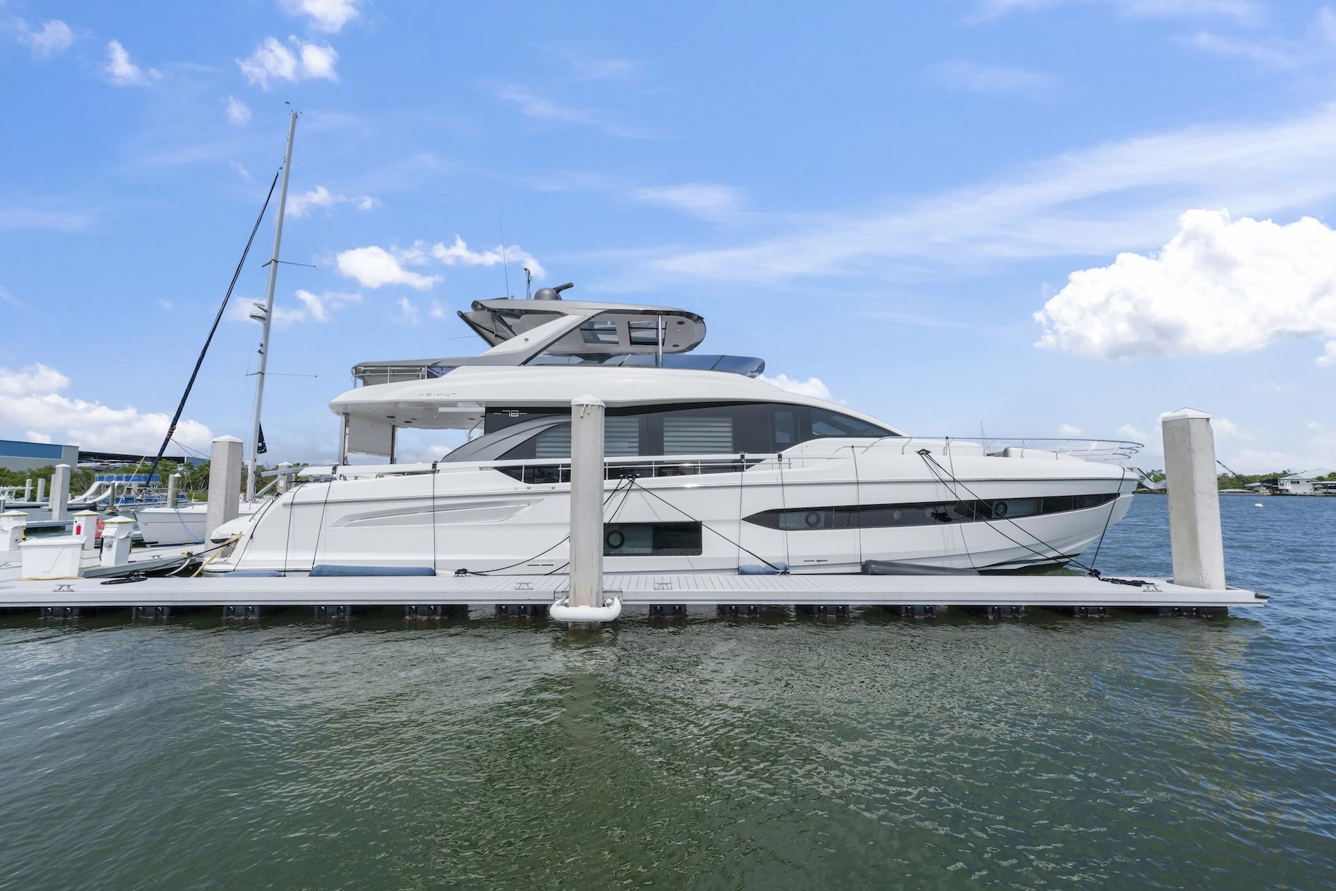 78' 2020 Azimut Fly 78