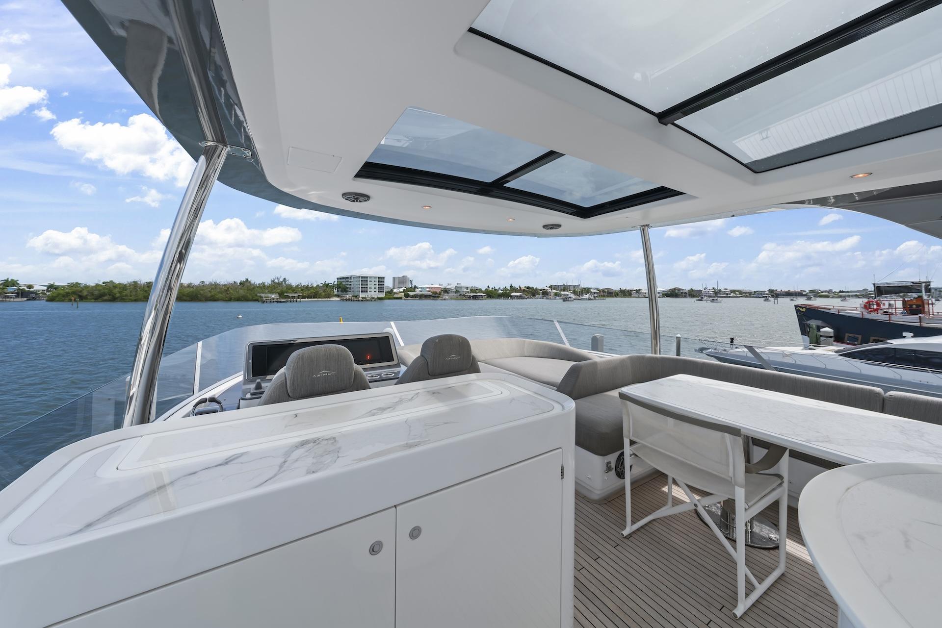 78' 2020 Azimut Fly 78