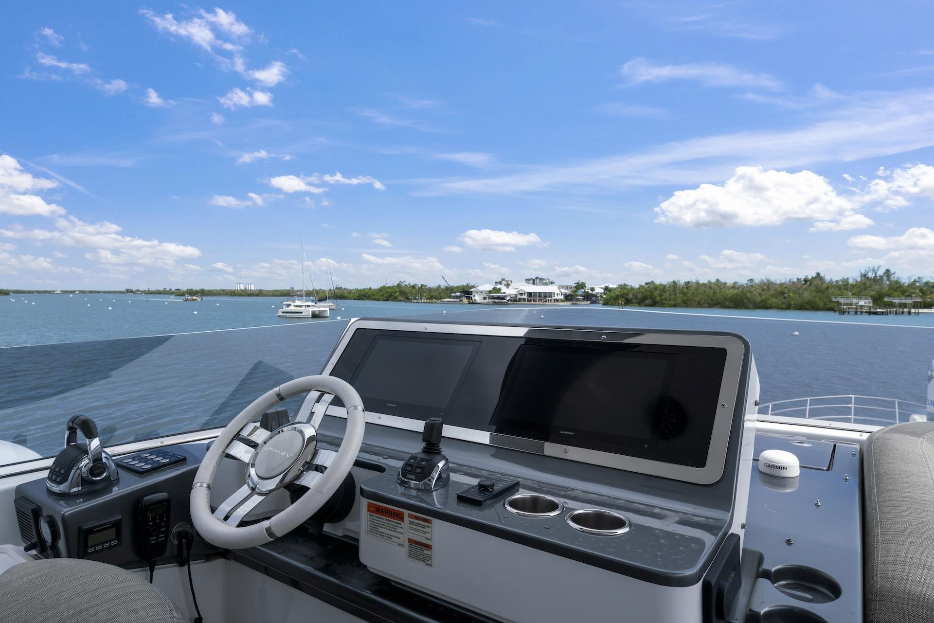 78' 2020 Azimut Fly 78