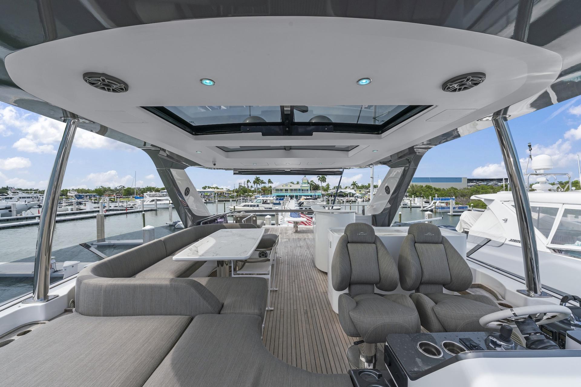 78' 2020 Azimut Fly 78