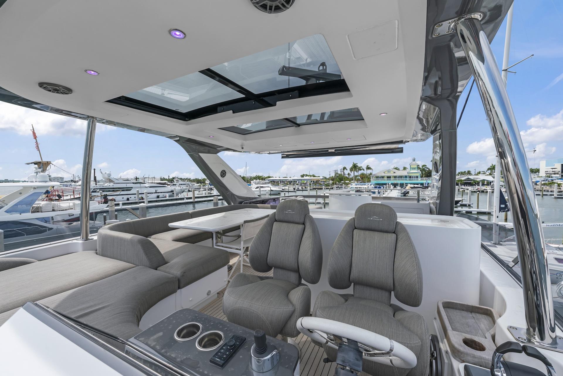 78' 2020 Azimut Fly 78