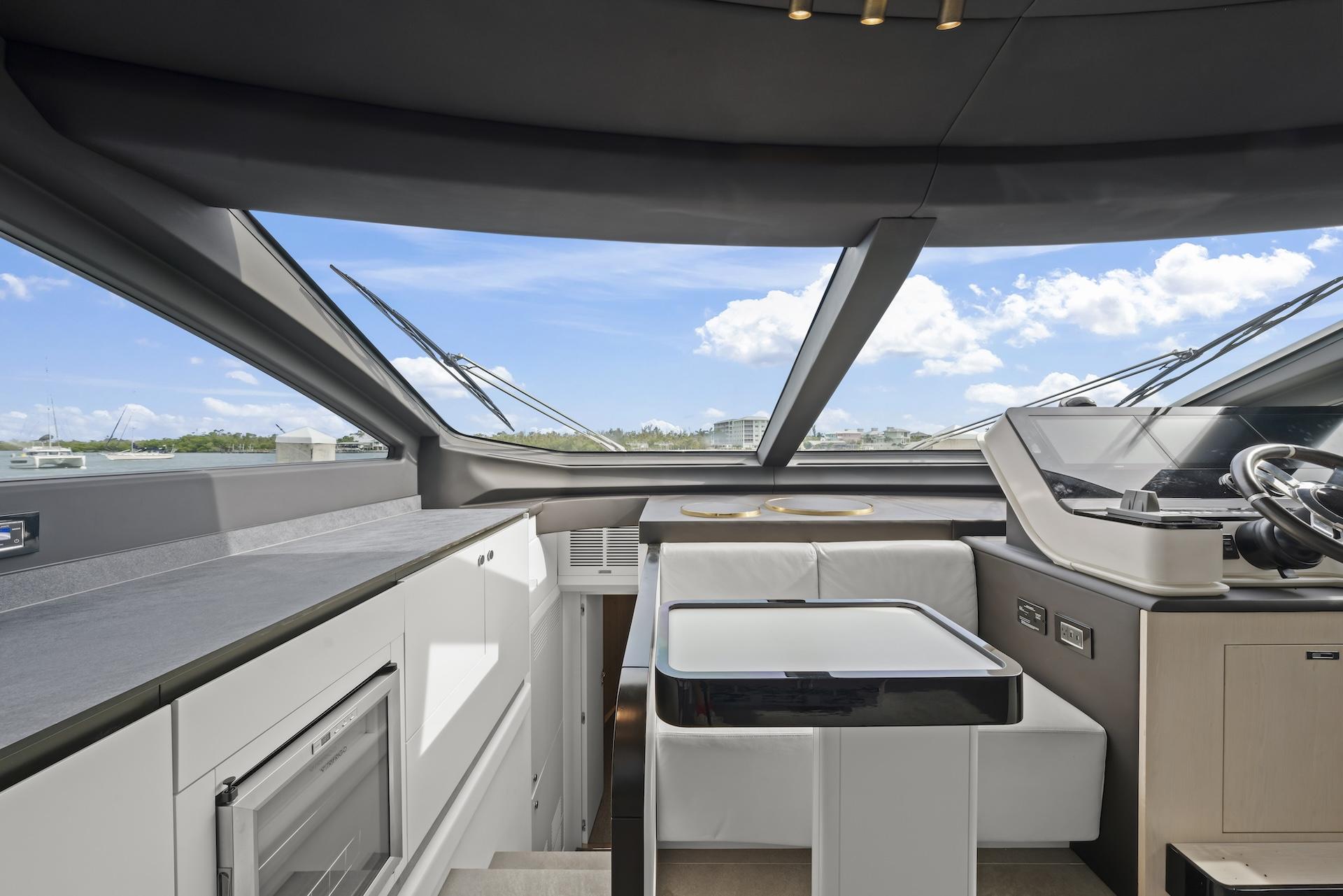 78' 2020 Azimut Fly 78