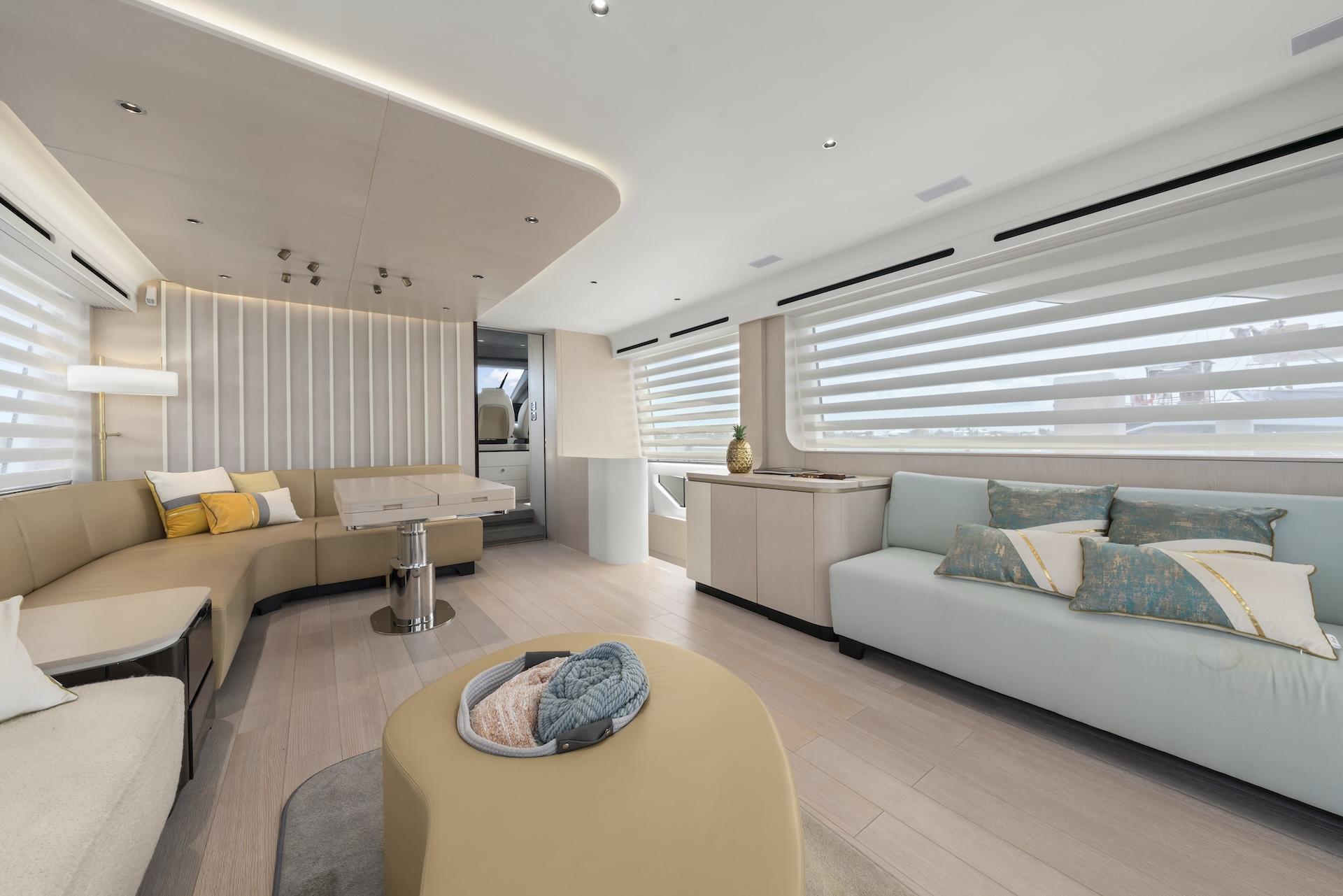 78' 2020 Azimut Fly 78