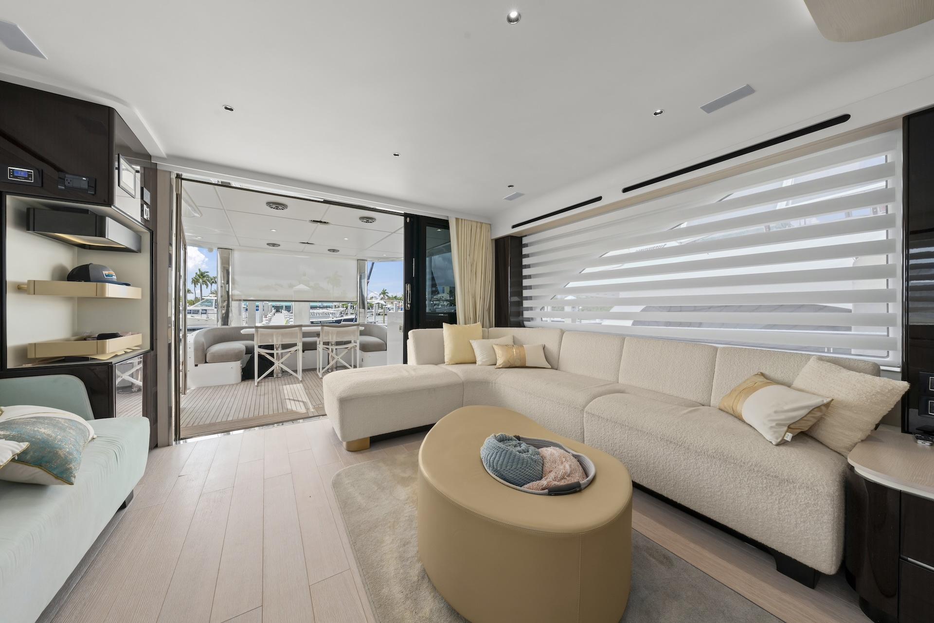 78' 2020 Azimut Fly 78