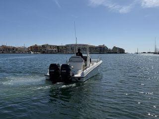 27' 2016 Boston Whaler 270 Dauntless