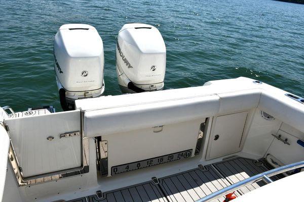 27' 2016 Boston Whaler 270 Dauntless