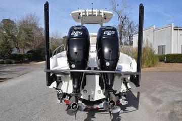 27' 2016 Boston Whaler 270 Dauntless