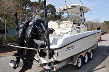 27' 2016 Boston Whaler 270 Dauntless