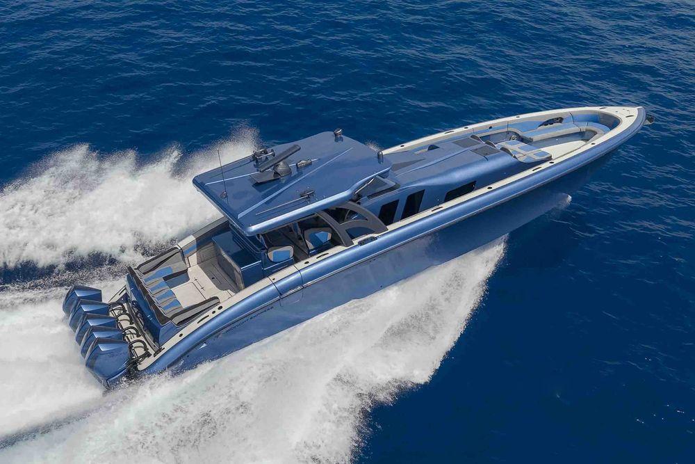 52' 2026 Midnight Express 52 Vitesse