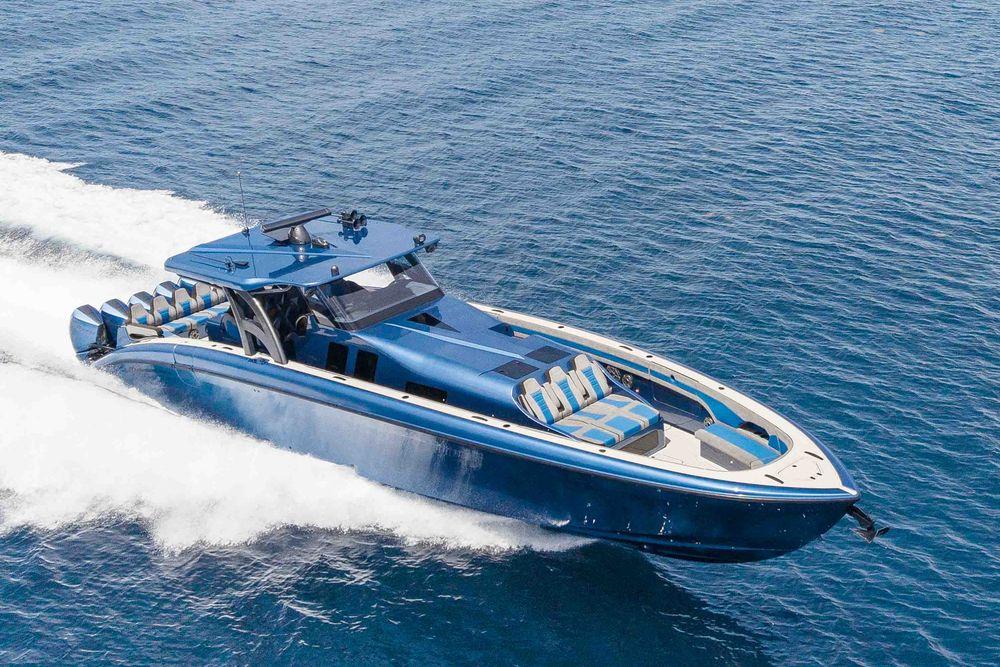 52' 2026 Midnight Express 52 Vitesse