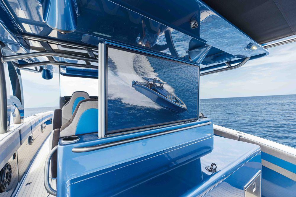 52' 2026 Midnight Express 52 Vitesse