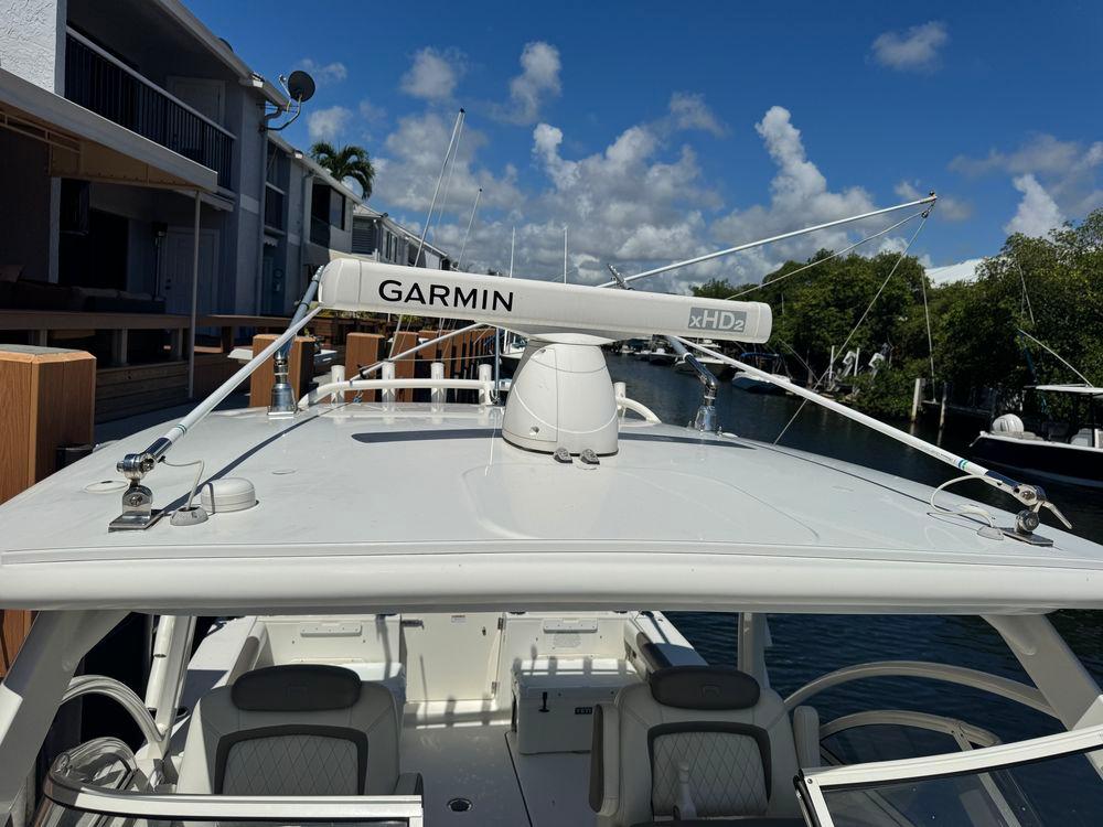 29' 2022 World Cat 296DC