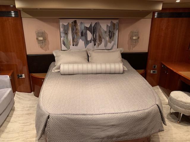 68' 2007 Princess 67 Flybridge Motor Yacht