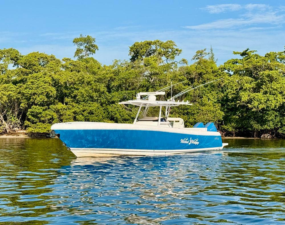 37' 2016 Intrepid 375 Center Console