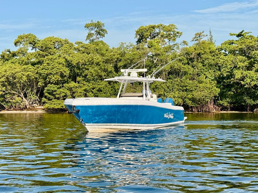 37' 2016 Intrepid 375 Center Console