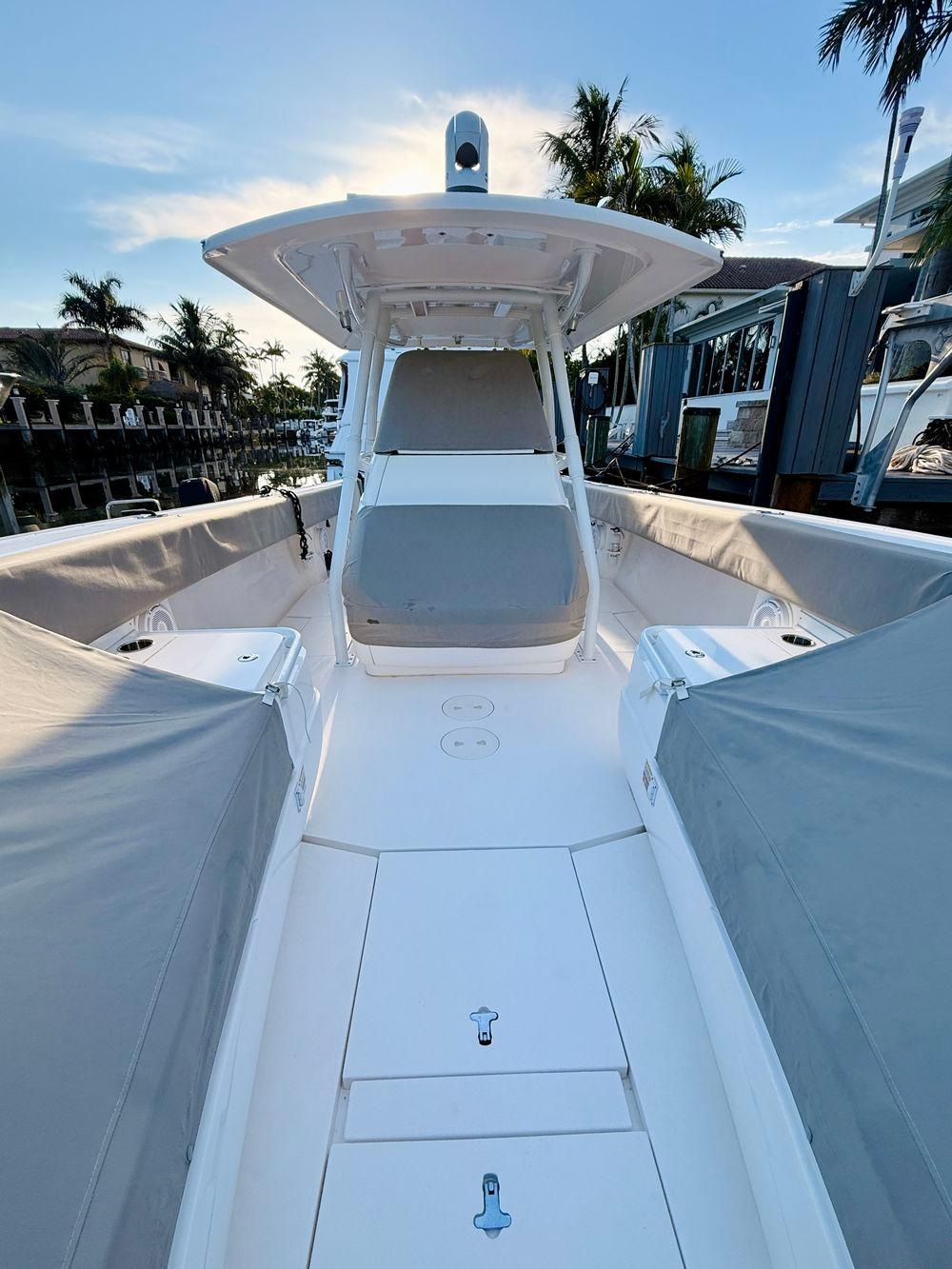 37' 2016 Intrepid 375 Center Console