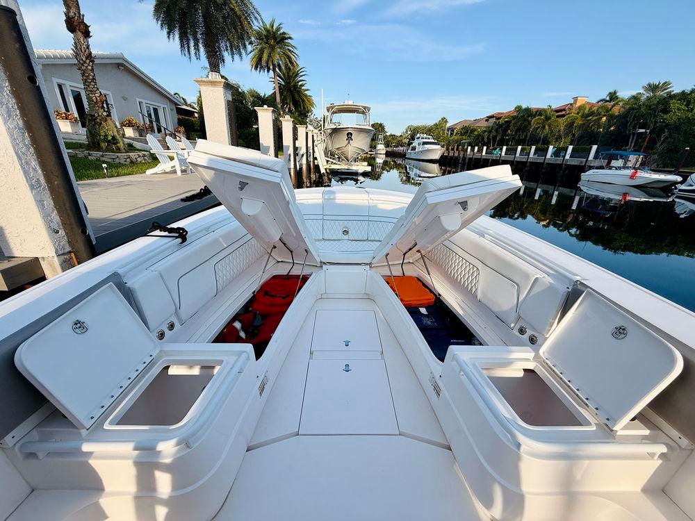 37' 2016 Intrepid 375 Center Console