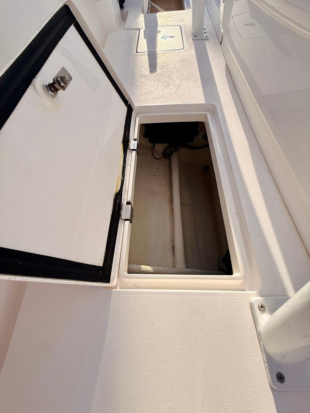 37' 2016 Intrepid 375 Center Console