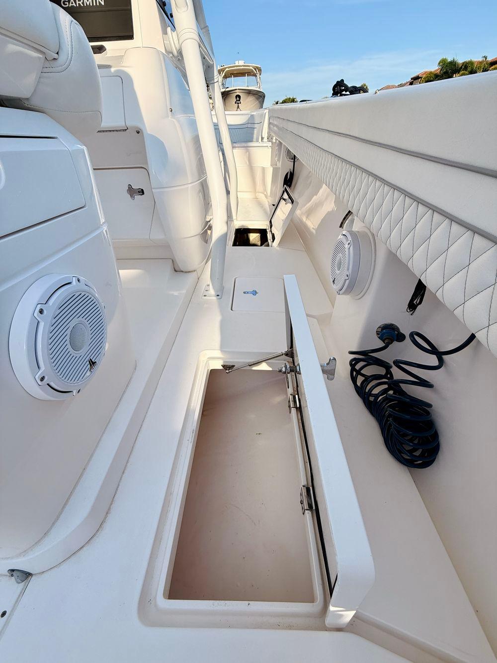 37' 2016 Intrepid 375 Center Console