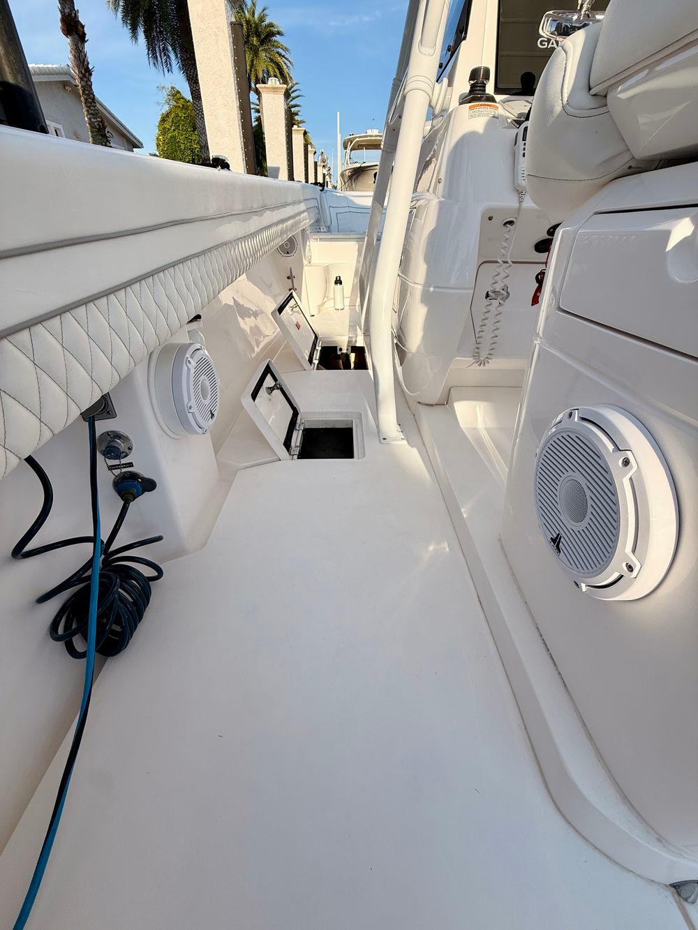 37' 2016 Intrepid 375 Center Console