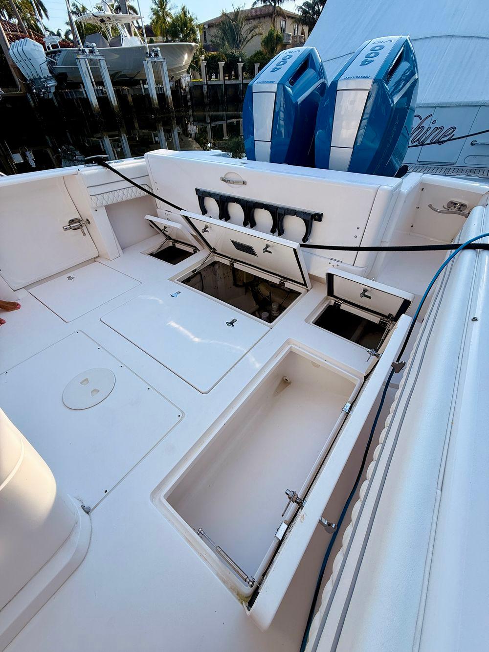 37' 2016 Intrepid 375 Center Console