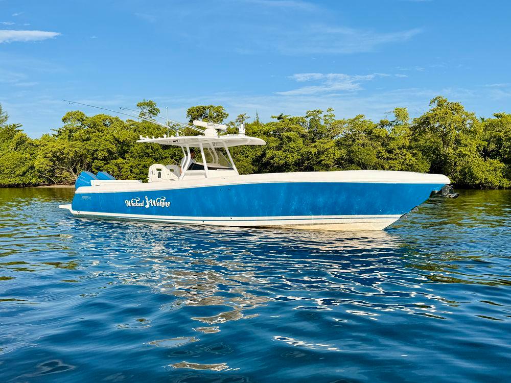 37' 2016 Intrepid 375 Center Console