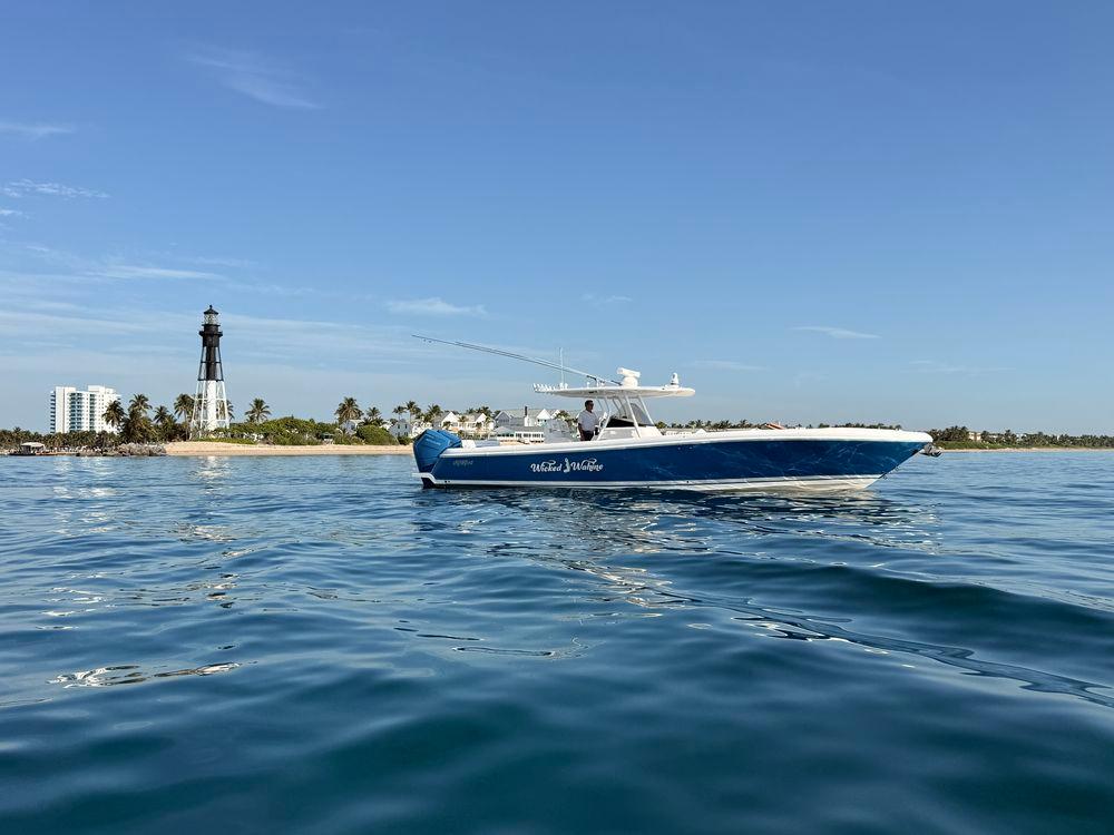 37' 2016 Intrepid 375 Center Console