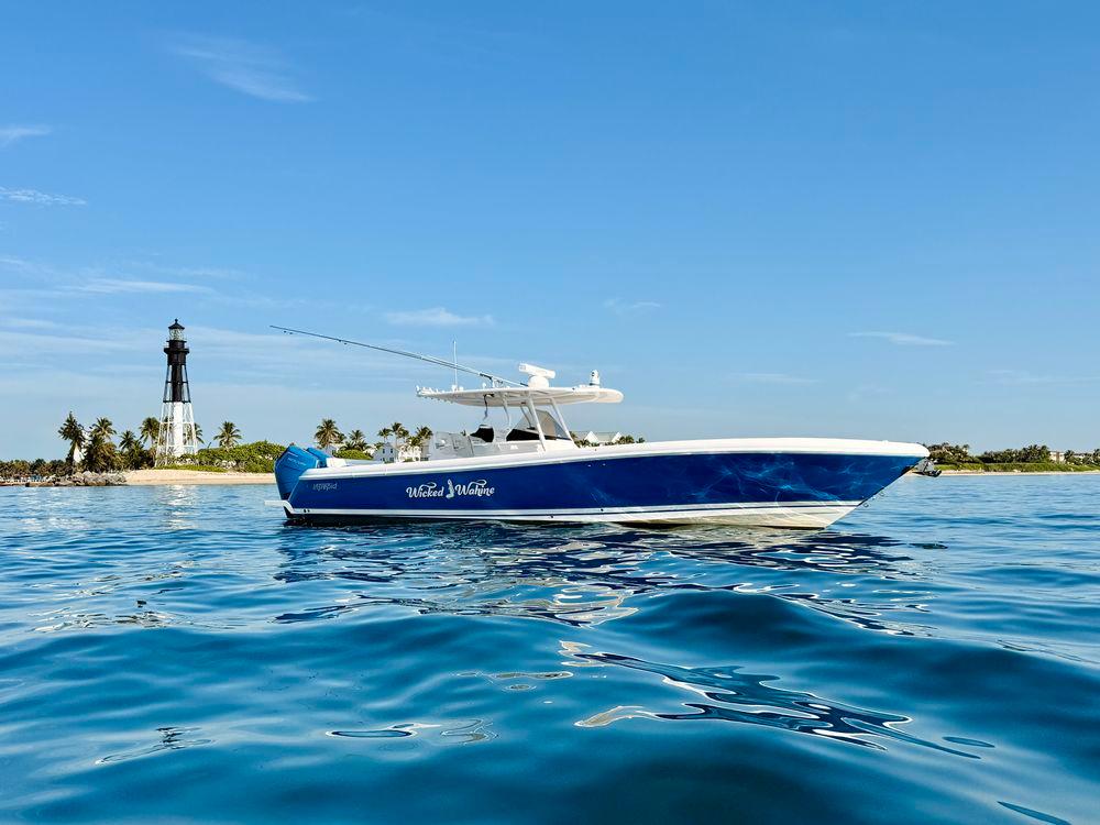 37' 2016 Intrepid 375 Center Console