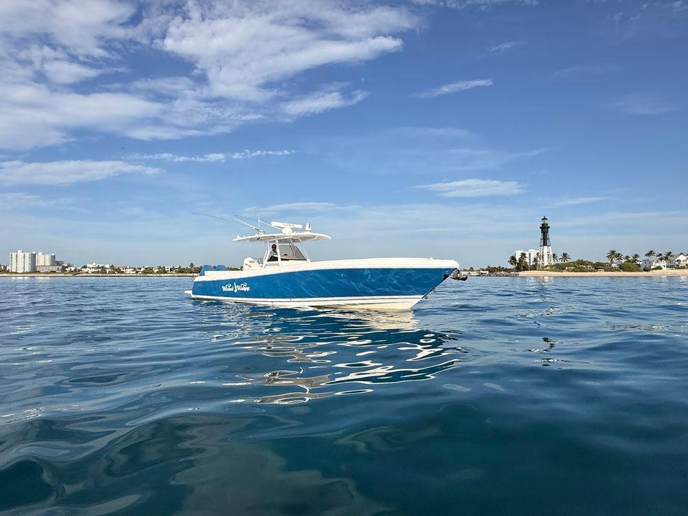 37' 2016 Intrepid 375 Center Console