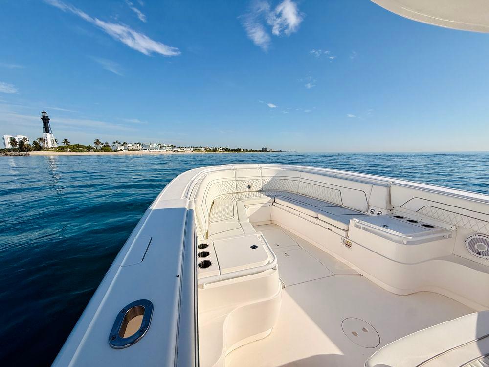 37' 2016 Intrepid 375 Center Console
