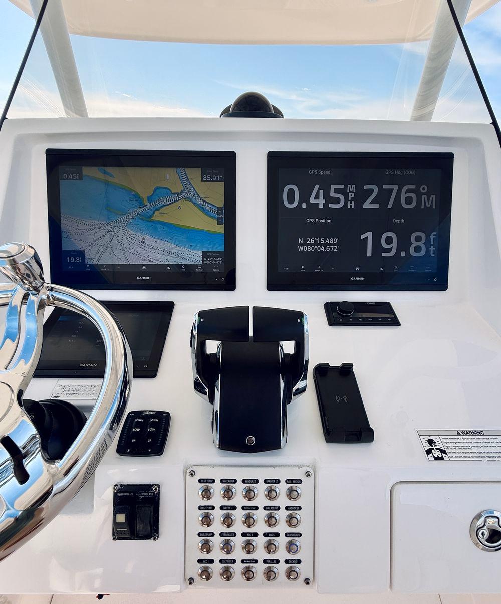 37' 2016 Intrepid 375 Center Console
