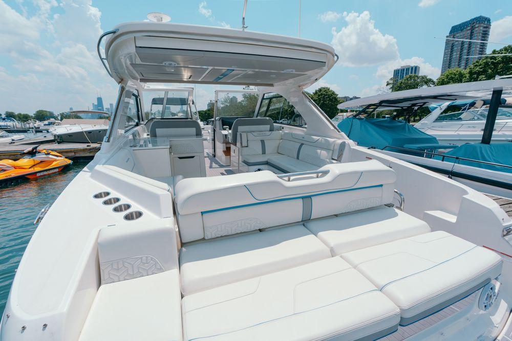 36' 2023 Regal LS36