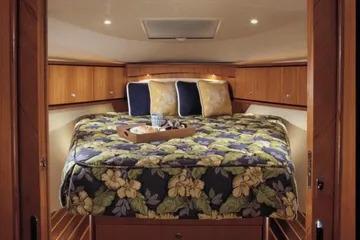 39' 2008 Tiara Yachts 3900 Sovran
