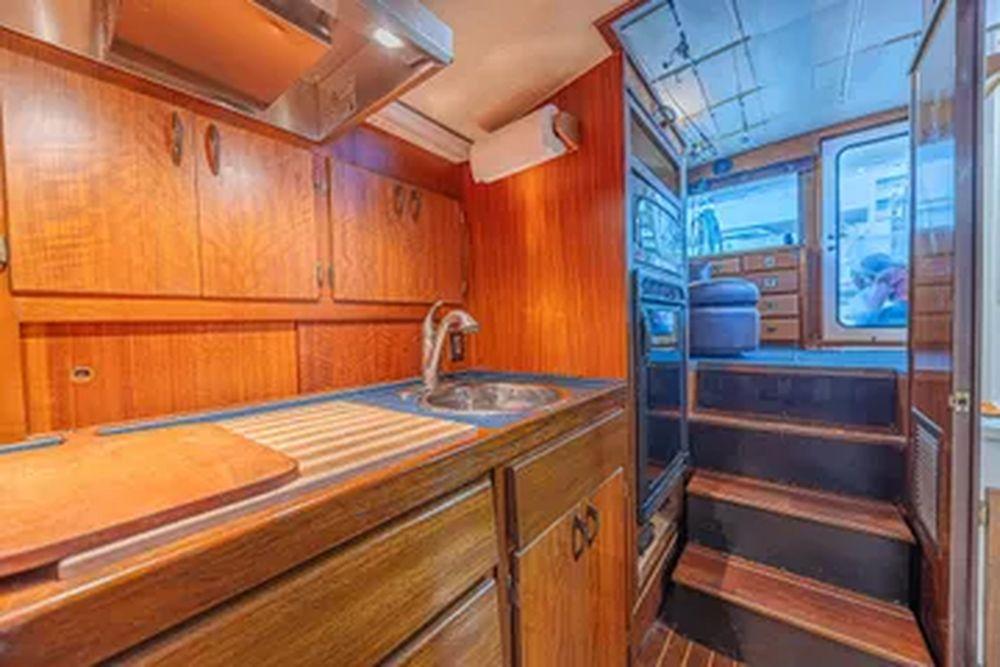 36' 1973 Hatteras 36 Sport Fisherman