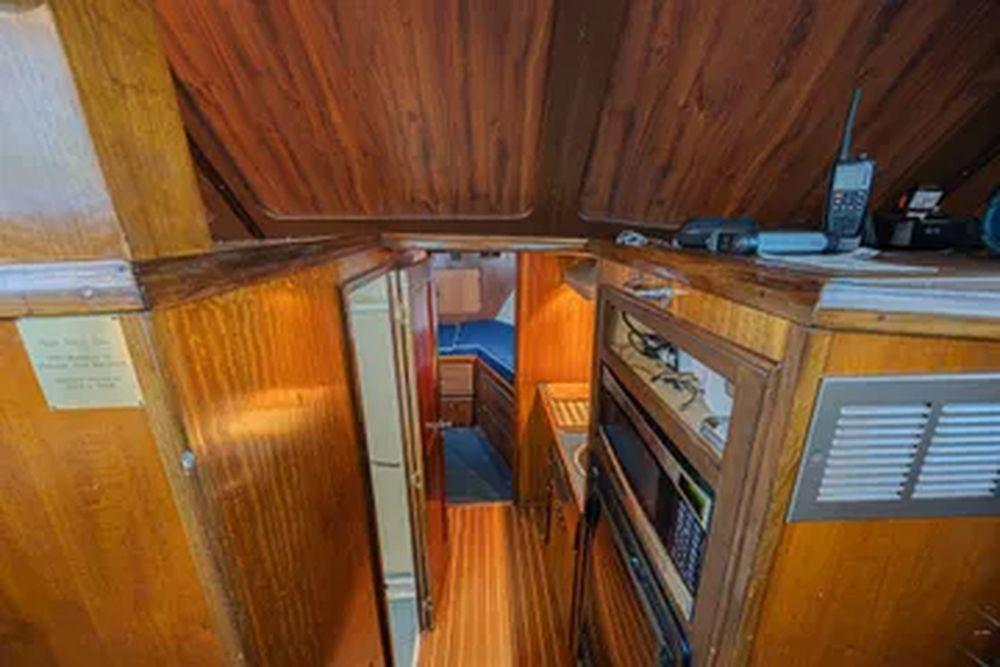 36' 1973 Hatteras 36 Sport Fisherman