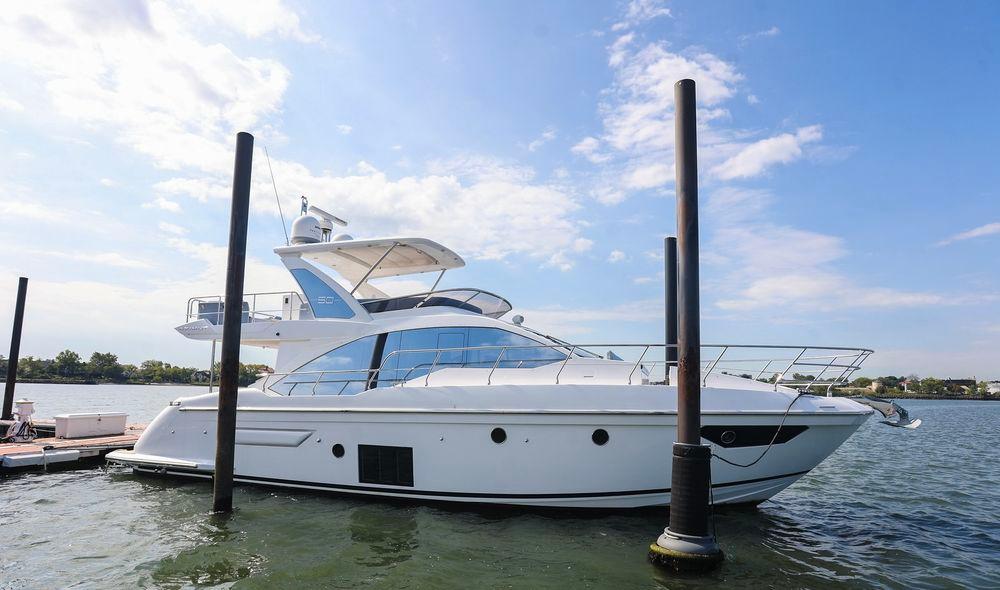 53' 2023 Azimut Fly 50