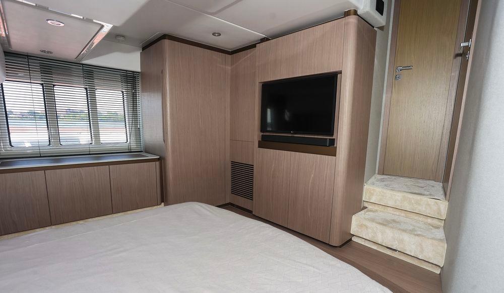53' 2023 Azimut Fly 50