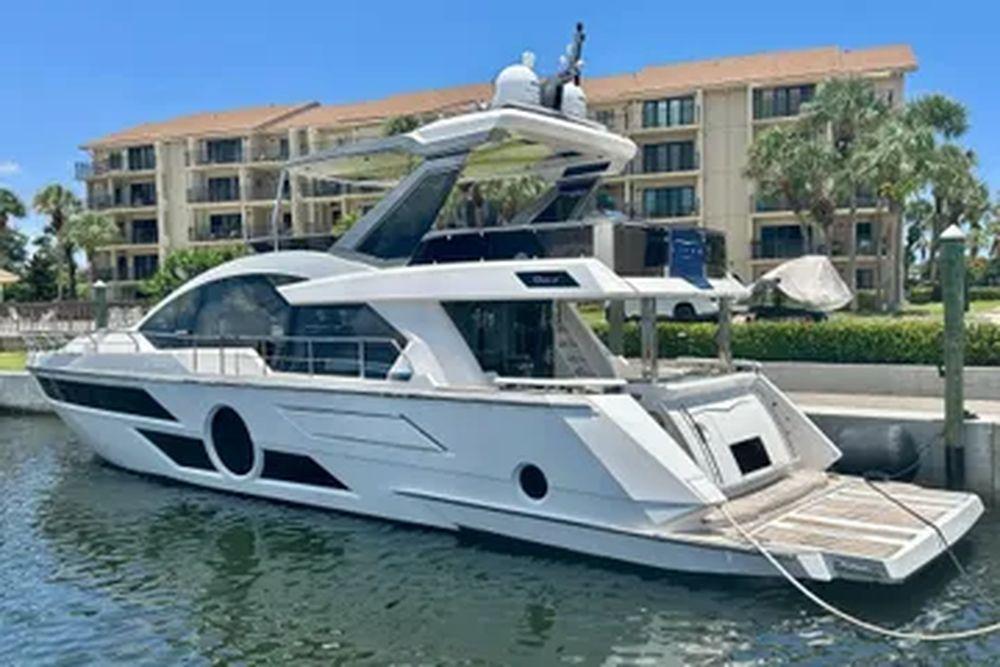 66' 2024 Aicon Vivere