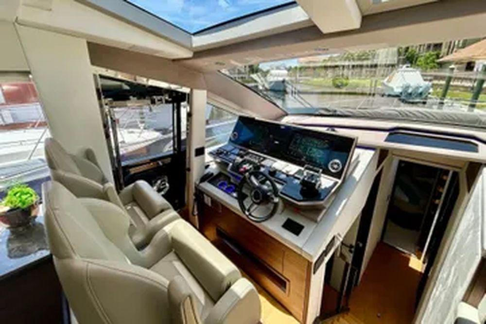 66' 2024 Aicon Vivere