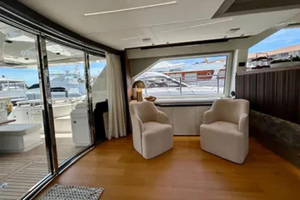 66' 2024 Aicon Vivere