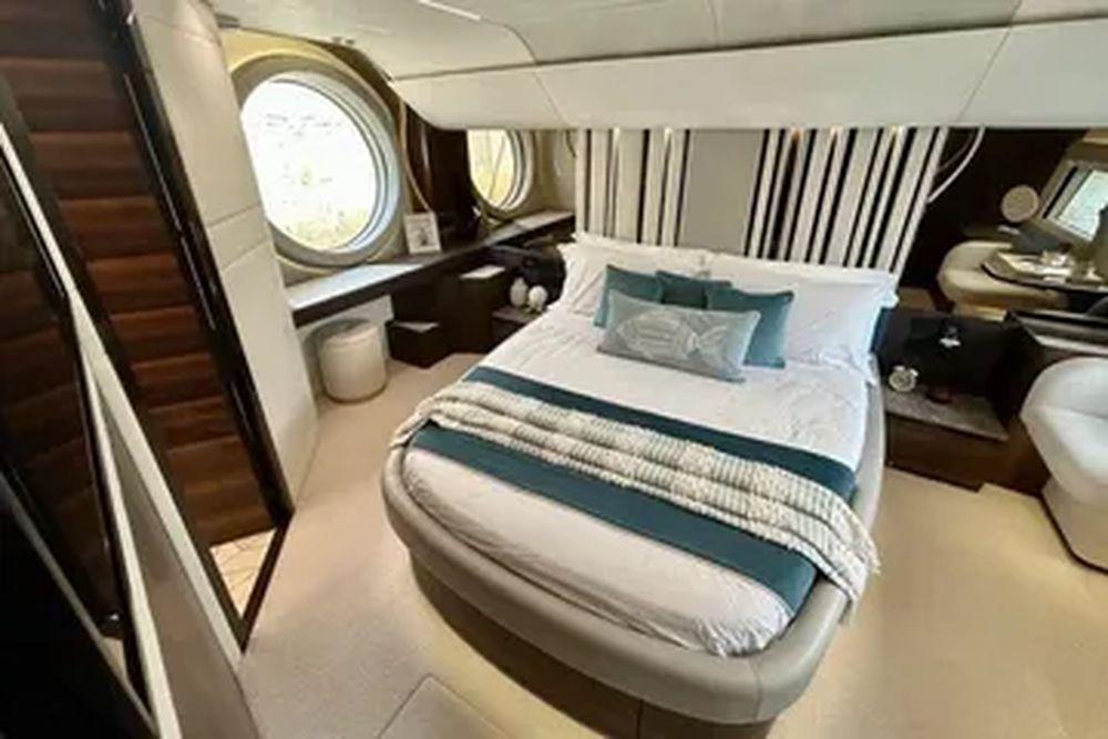 66' 2024 Aicon Vivere