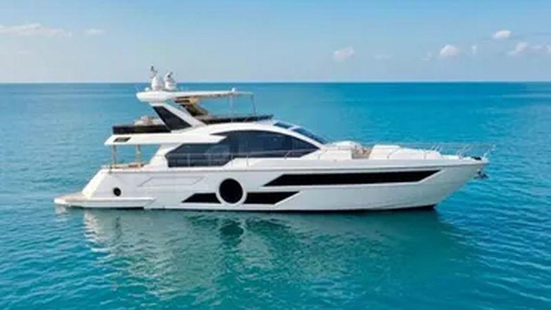 66' 2024 Aicon Vivere